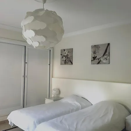 Puerto Banus Beachfront Апартаменти Марбелья