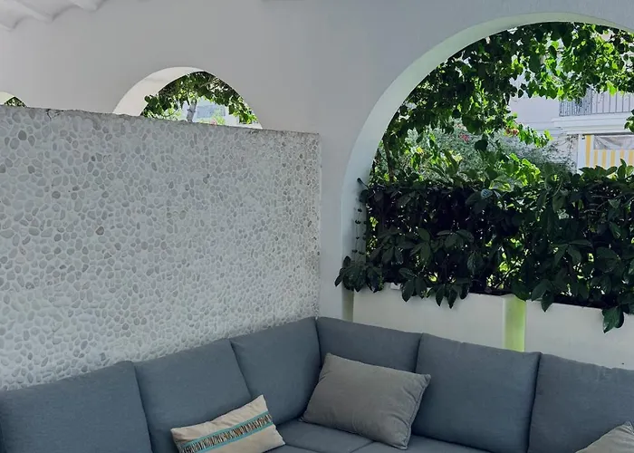 Puerto Banus Beachfront Апартаменти