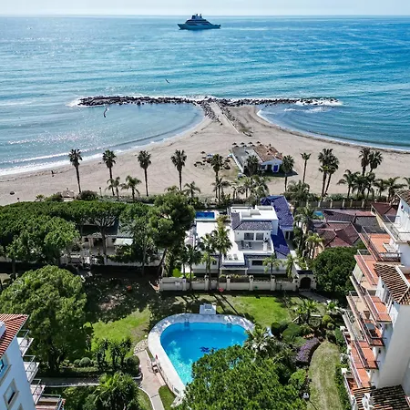 Puerto Banus Beachfront Апартаменти *