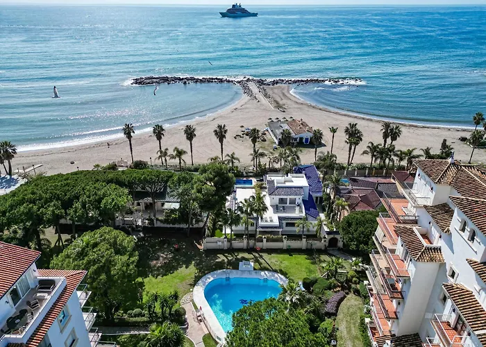 Puerto Banus Beachfront Апартаменти *